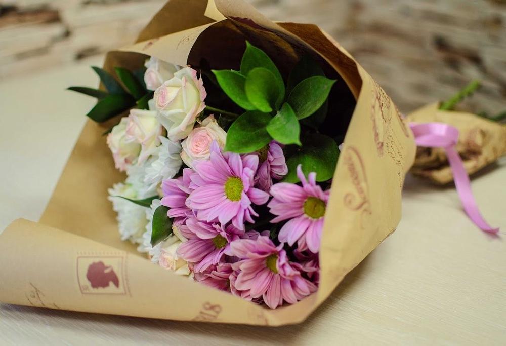 Букет цветов из: Розы и Хризантемы в Зыково