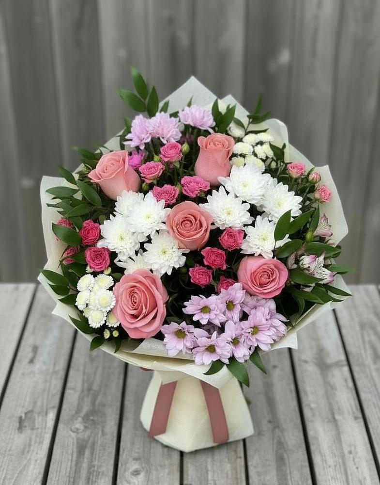 Букет цветов из: Альстромерии, Гвоздики, Розы и Хризантемы в Зыково