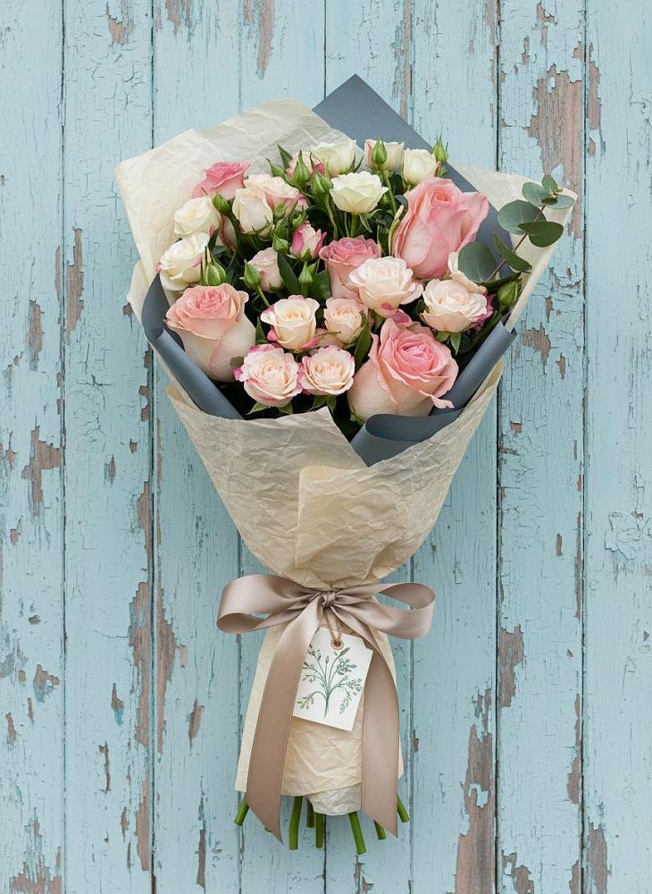 Букет цветов из: Розы в Зыково