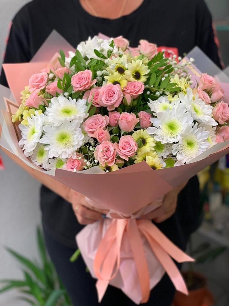 Букет цветов из: Розы и Хризантемы в Зыково