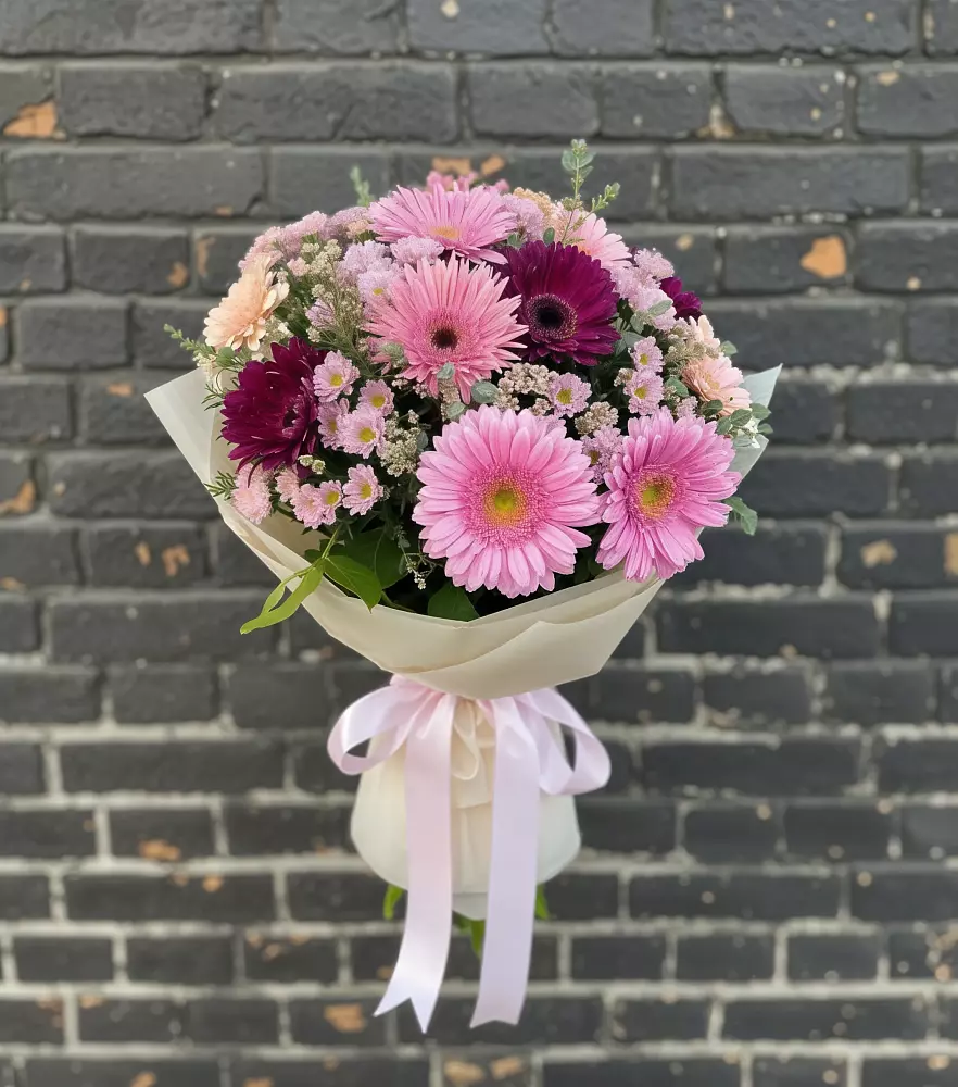 Букет цветов из: Герберы и Хризантемы в Зыково
