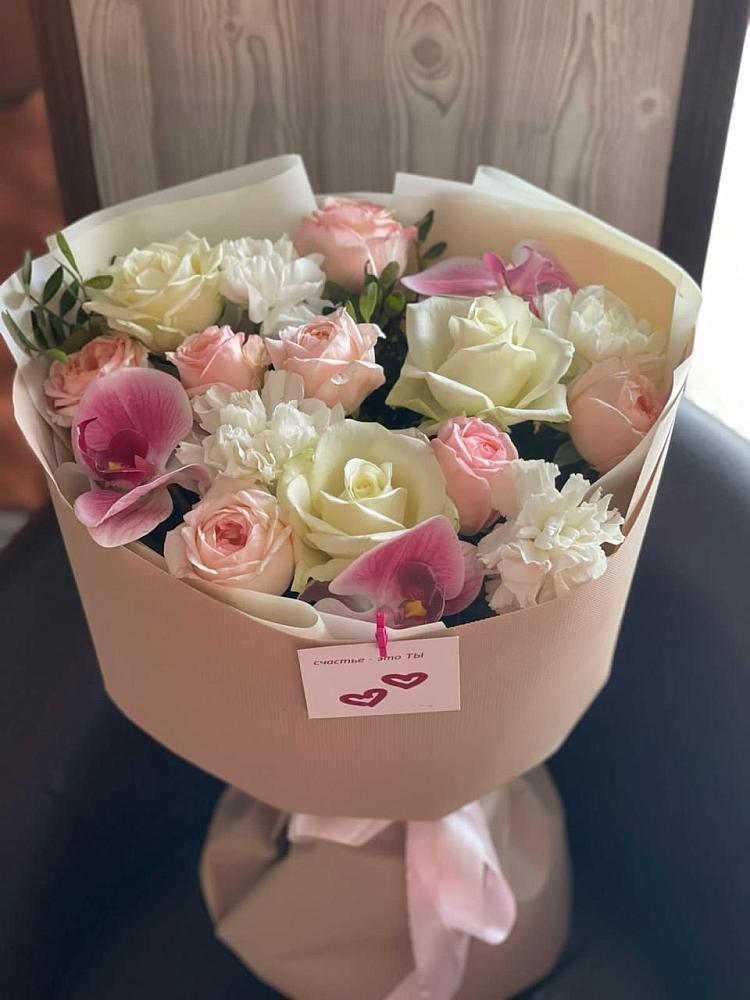 Букет цветов из: Орхидеи, Розы и Гвоздики в Зыково