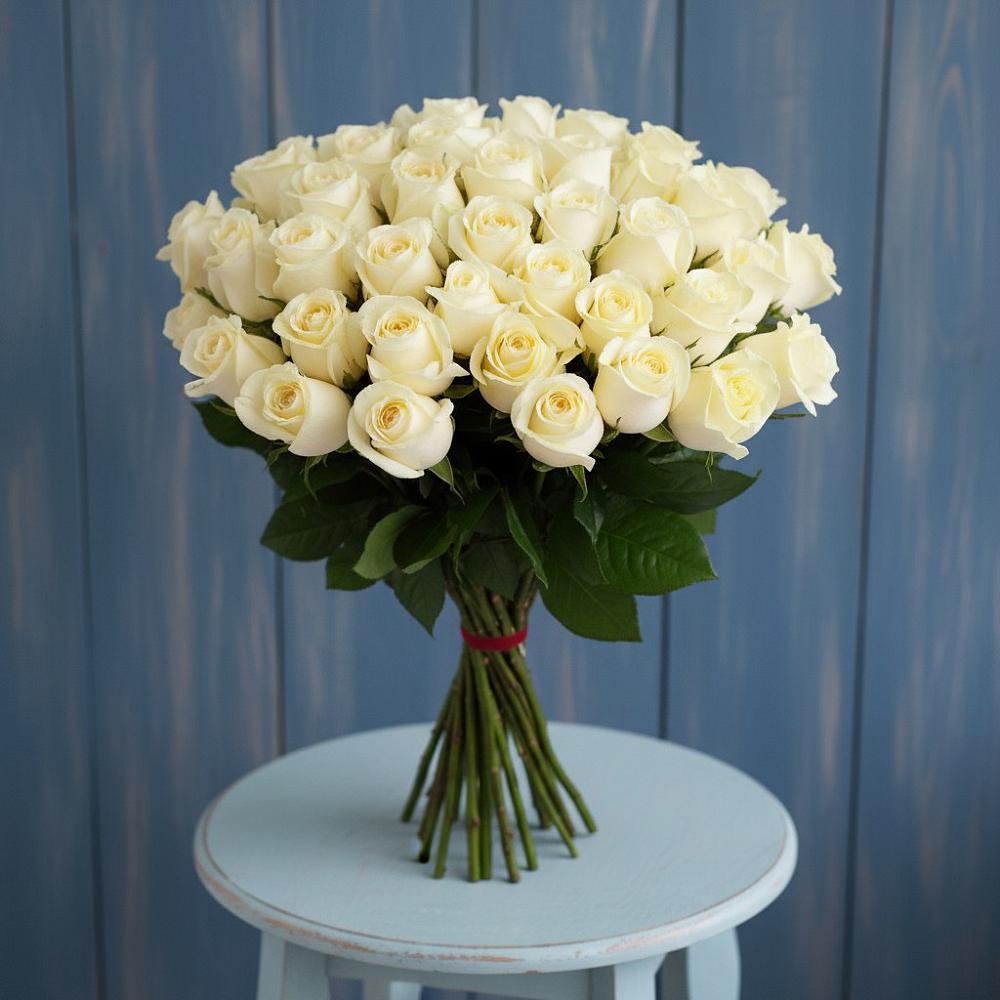 Букет 51 Белая роза Эдлесс Лав в Зыково