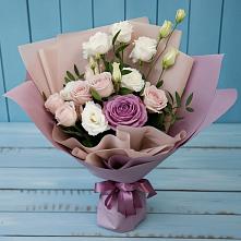 Букет цветов из:  Розы и Лизиантусы #REPLACE_PRED# Зыково