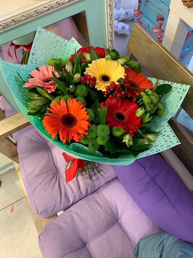 Букет цветов из: Герберы, Хризантемы и Альстромерии в Зыково