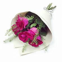 Букет цветов из:  Розы в Зыково