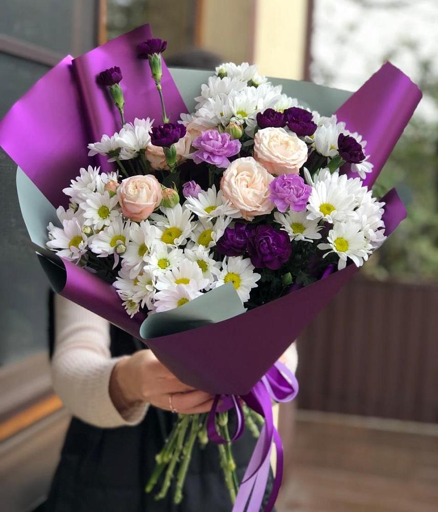 Букет цветов из: Хризантемы, Гвоздики и Розы в Зыково