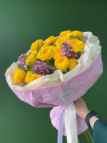 Букет Кустовые желтые розы в Зыково