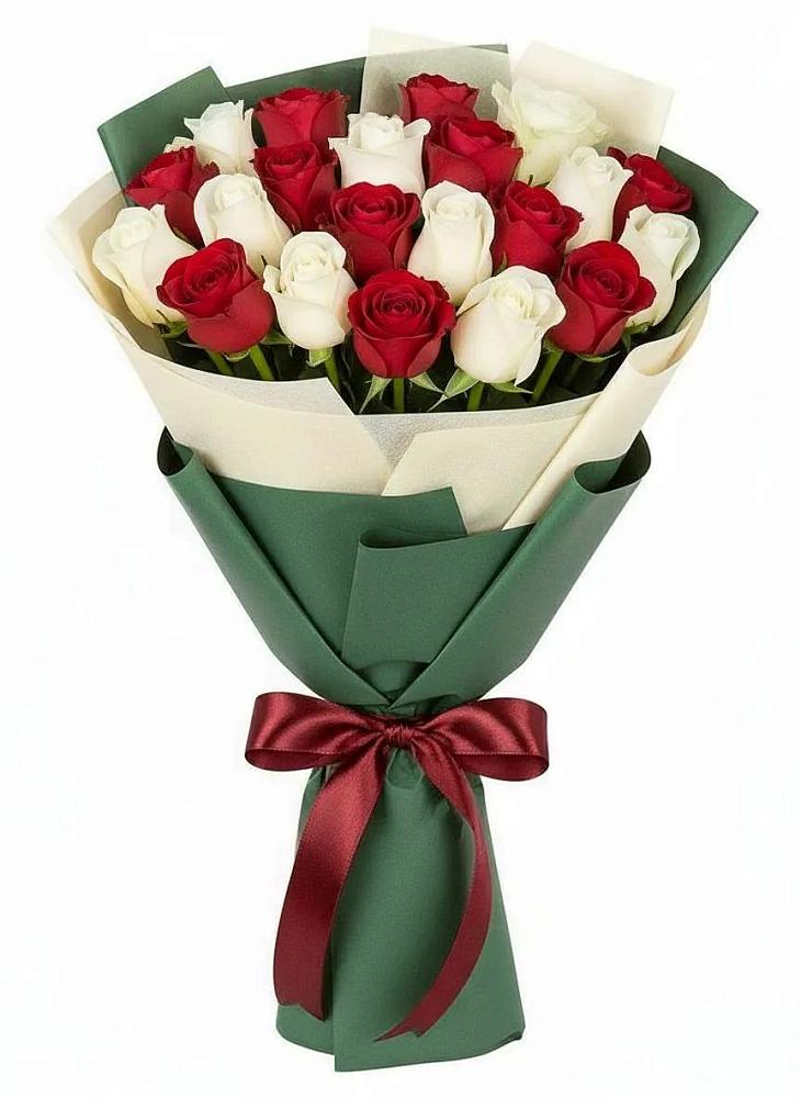 Букет Микс из красных и белых роз в Зыково