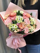 Букет цветов из:  Гвоздики, Розы и Хризантемы в Зыково