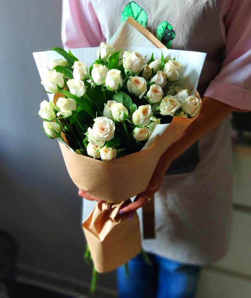 Букет цветов из: Розы в Зыково