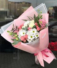 Букет цветов из:  Розы, Лизиантусы и Хризантемы в Зыково