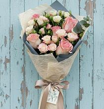 Букет цветов из:  Розы в Зыково