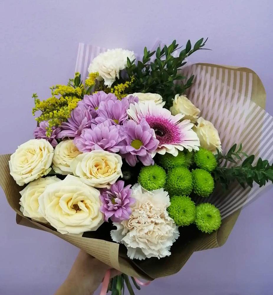 Букет цветов из: Хризантемы, Розы, Гвоздики и Герберы в Зыково