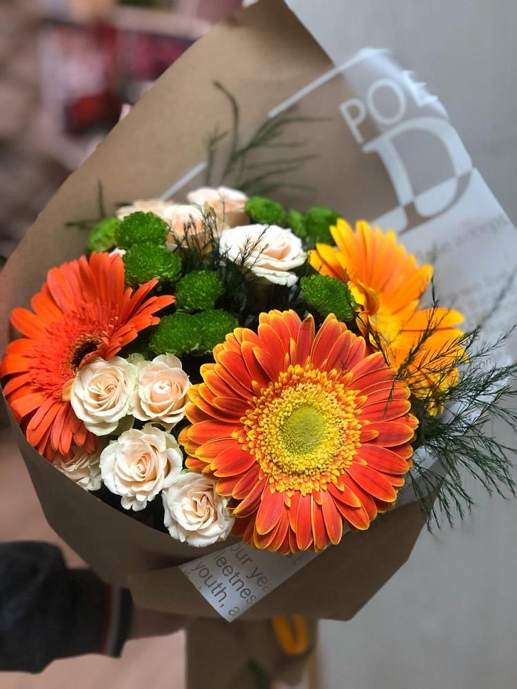 Букет цветов из: Герберы, Хризантемы и Розы в Зыково