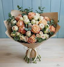Букет цветов из:  Альстромерии и Розы в Зыково