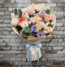 Букет цветов из:  Розы, Лизиантусы и Гвоздики в Зыково